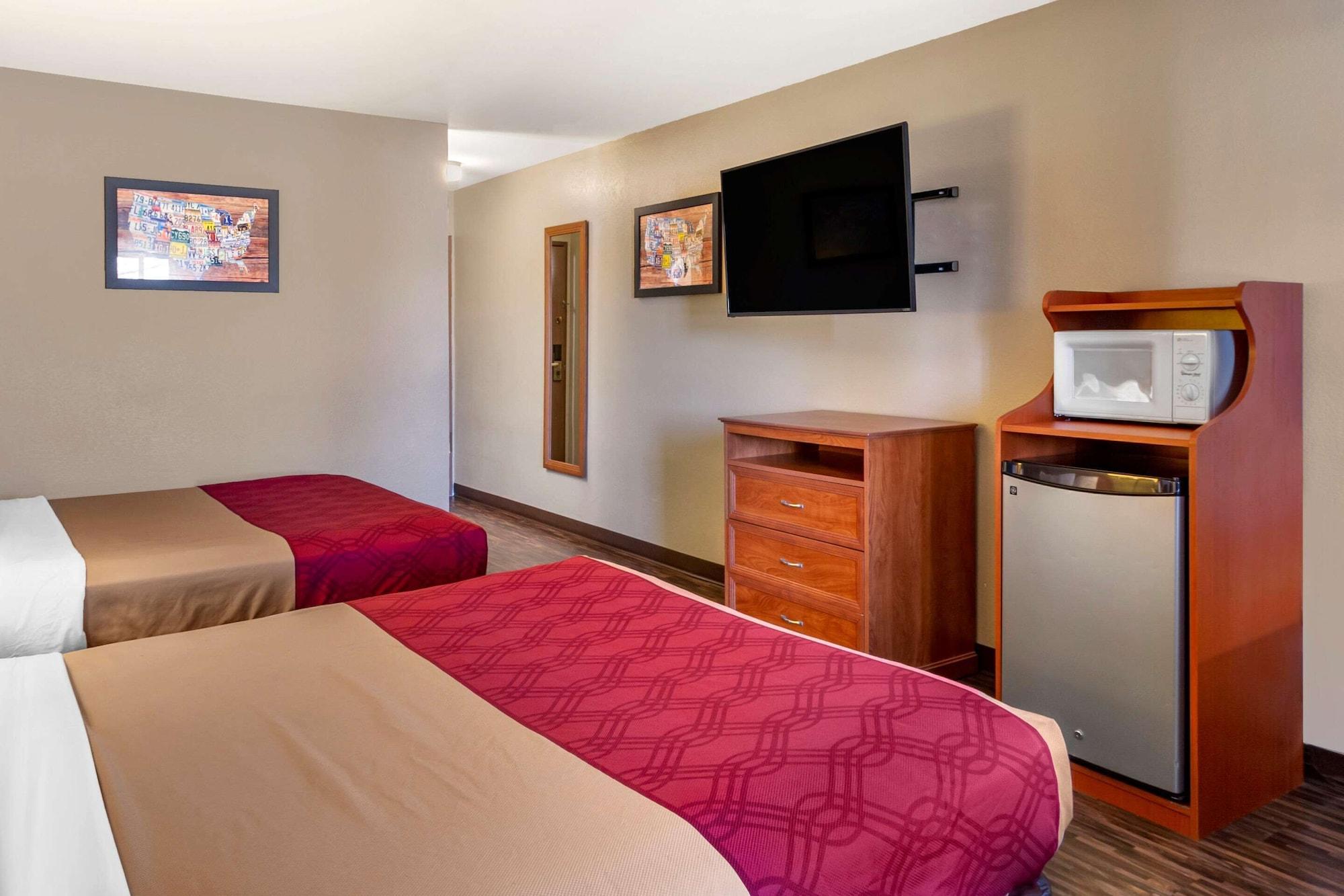 Econo Lodge Inn & Suites Sandy Exterior photo