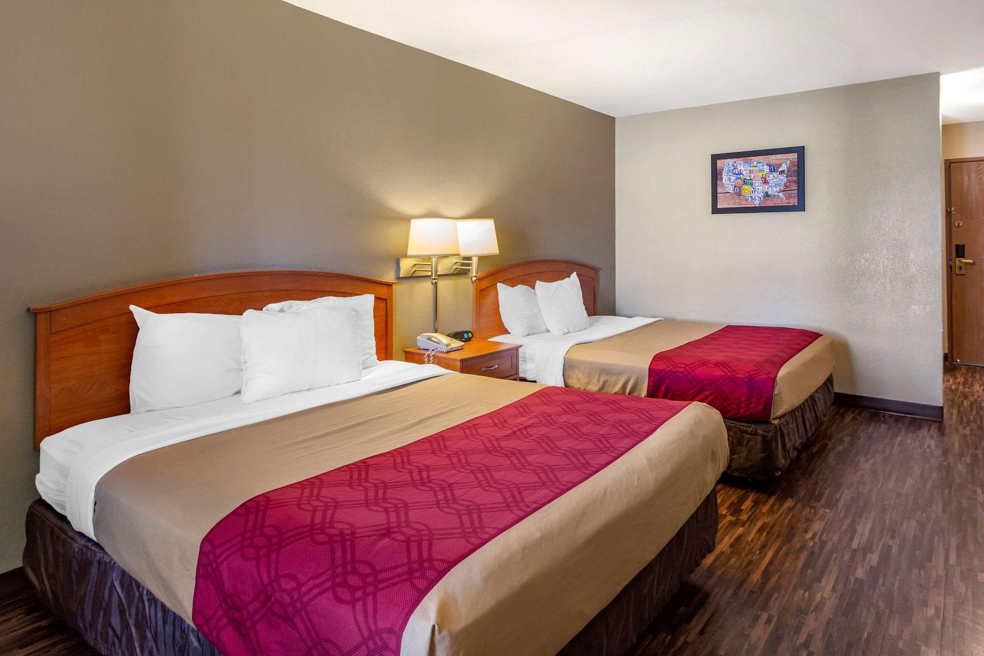Econo Lodge Inn & Suites Sandy Exterior photo