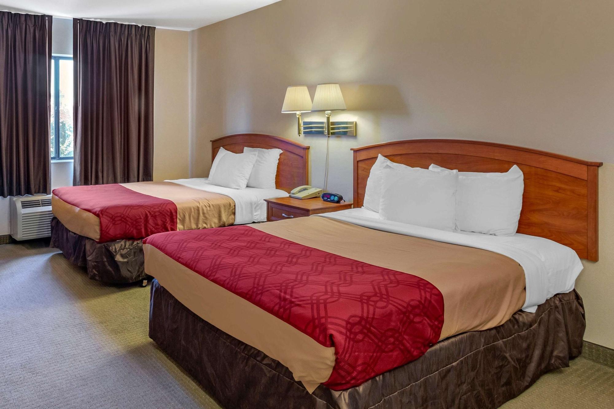 Econo Lodge Inn & Suites Sandy Exterior photo