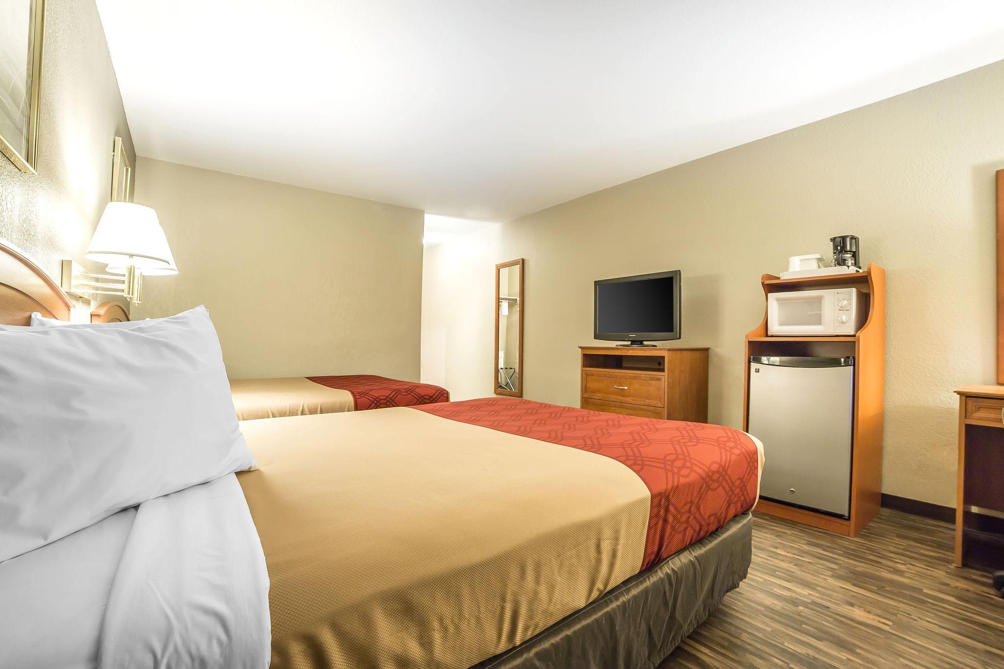 Econo Lodge Inn & Suites Sandy Exterior photo