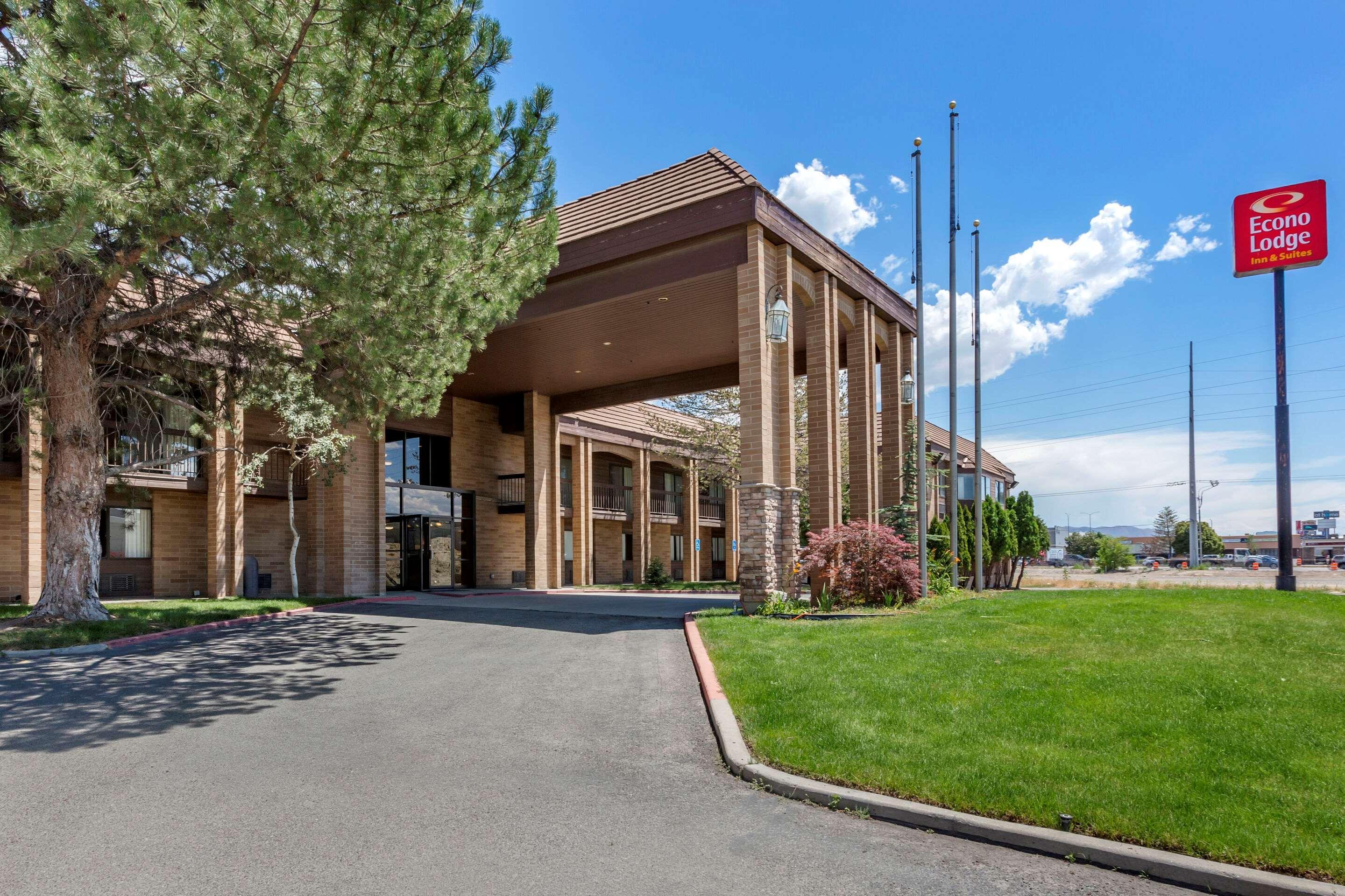 Econo Lodge Inn & Suites Sandy Exterior photo