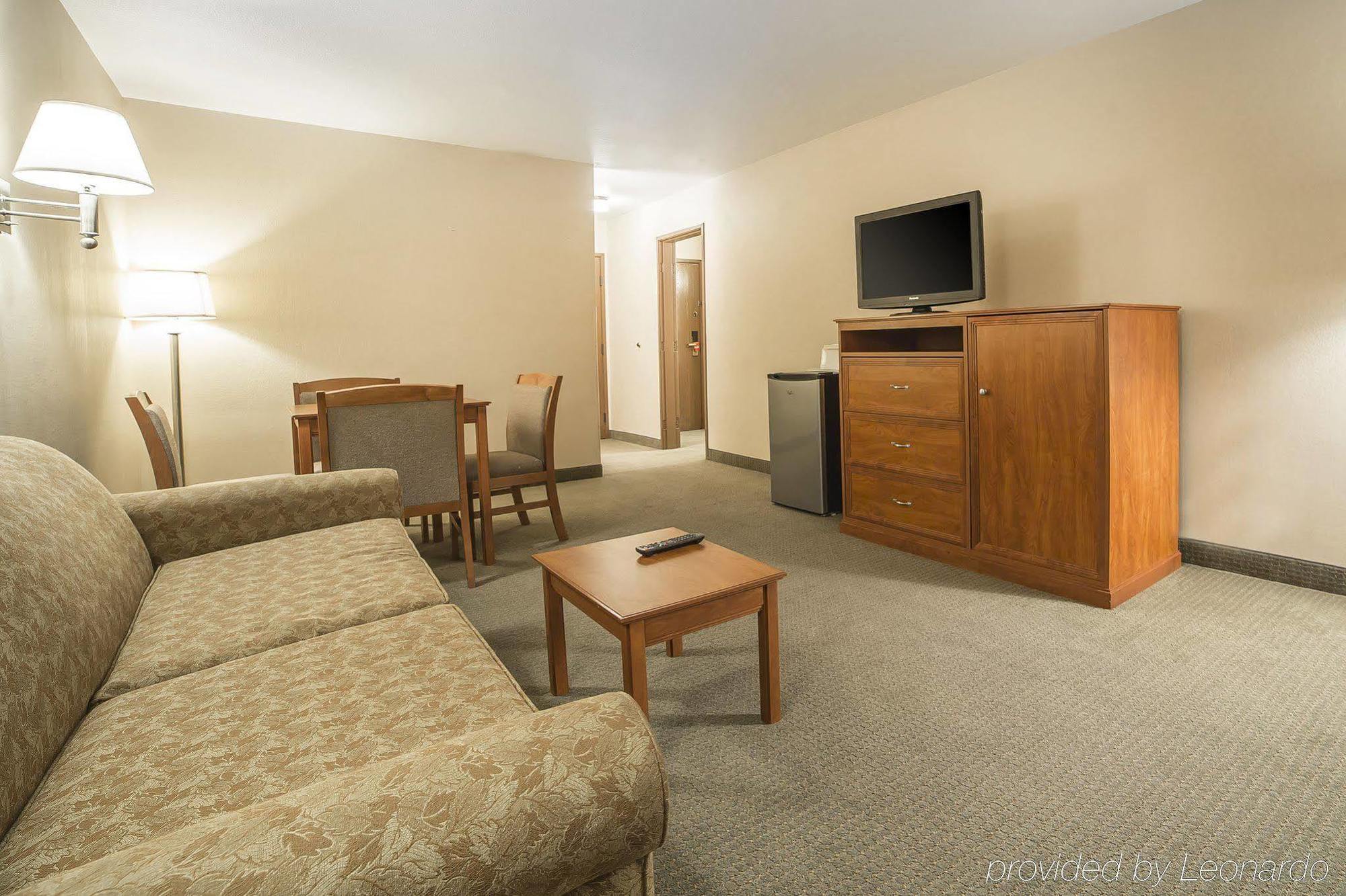 Econo Lodge Inn & Suites Sandy Exterior photo